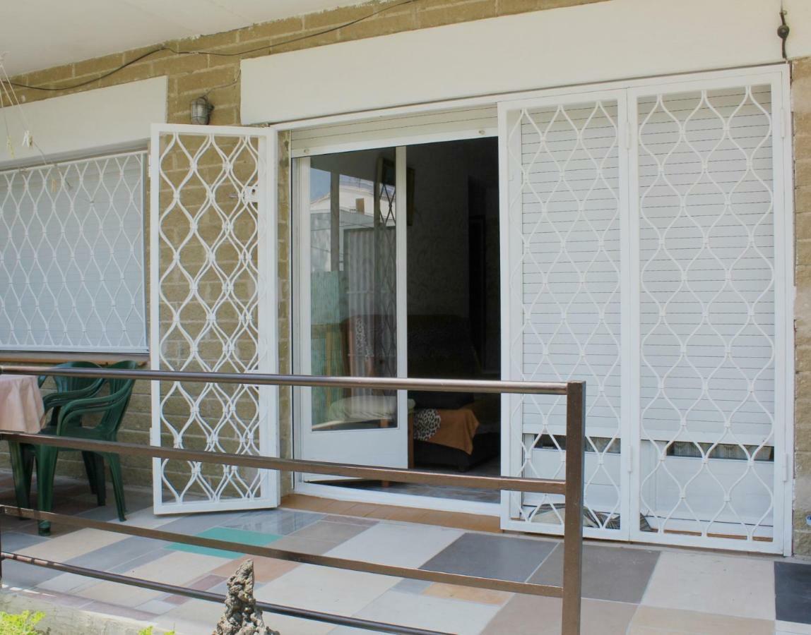 Canastel L' Escala المظهر الخارجي الصورة